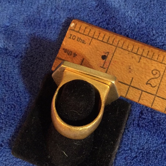 Red Carpet Statement Ring - Picture 2 of 3